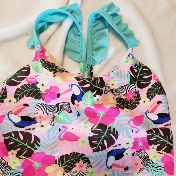 Swimsuit - Picture 3 of 3